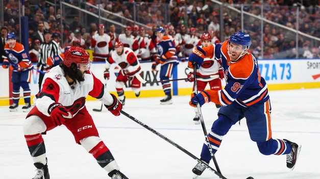 MCDAVID píše históriu svetového hokeja, začína útočiť na rekordy GRETZKEHO