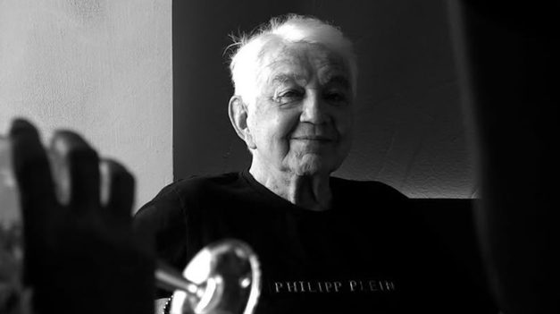 Rok po smrti Jiřího Krampola: veľké prekvapenie na jeho hrobe!