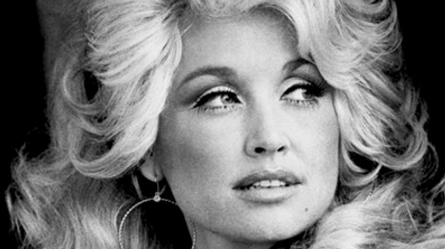 Otrasné! Pár dní po smrti Dolly Parton došlo k hanebnému zneucteniu!