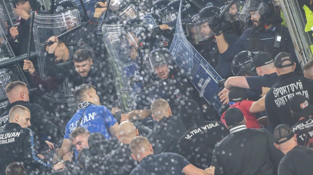 Pokuta a ZÁKAZ. Slovan spoznal trest za výtržnosti v Ríme