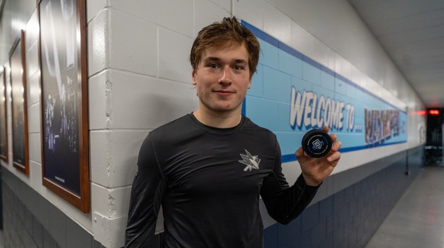 Devätnásťročný CELEBRINI píše dejiny NHL