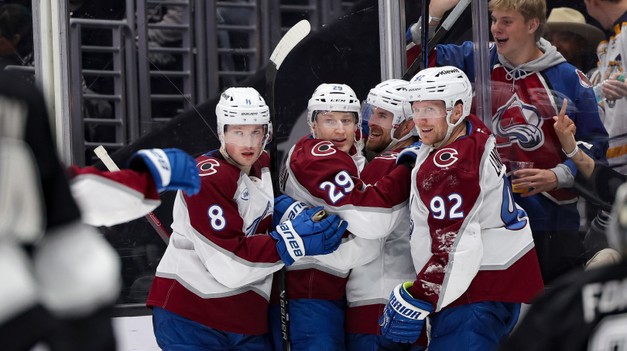 Toews rozhodol o výhre Colorada nad Los Angeles