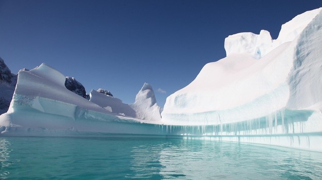 Pod antarktickým ľadom objavili jazero plné otázok