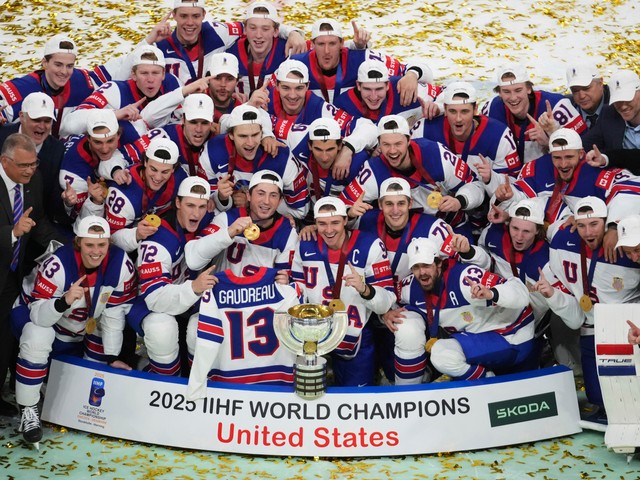 MS 2025 ovládli hokejisti USA, zlato venovali Gaudreauovi