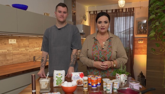Bez servítky - Renáta Názlerová