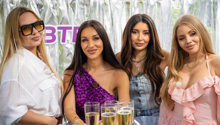 Bianka Rumanová s kamoškami