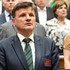 Gašpar vykázal Hlinu z rokovacej sály. Dôvodom je nášivka na saku