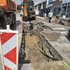 Cintorínska ulica v Nitre je neprejazdná kvôli prasknutému potrubiu. Hrozí prepadnutie vozovky