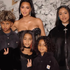 Vianočný nápad Kim Kardashian vytočil ochranárov! Fakt dala TOTO každému dieťaťu?!