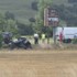 Policajné auto smerujúce na zásah sa čelne zrazilo s osobným vozidlom. Vodič nehodu neprežil