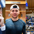 Zverejnili nominácie na Homofóba roka. Medzi nimi Gröhling, hokejista Fehérváry aj 90 poslancov
