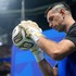 Každý deň má bolesti, operáciu odložil. Argentínsky brankár MARTINEZ nastúpi na finále