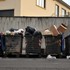 Mŕtve telo novorodenca objavila v kontajneri okoloidúca. Prípad riešia kriminalisti