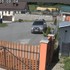 Medveď pobehoval medzi domami pri Krupine. Obyvatelia ho natočili na video