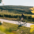 6 dolnorakúskych oblastí ideálnych na cyklistiku. Od dunajských viníc až po alpské panorámy a novinky 2026