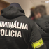 Futbalový tréner skončil za mrežami. Zverencovi posielal intímne fotografie