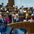 Opozícia kritizuje prorastové opatrenia: Hovorí o „volebnom letáku“ a „zdrape papiera“