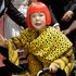 Svet prišiel o kráľovnú bodiek. Yayoi Kusama zomrela vo veku 97 rokov