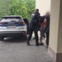 Policajti v Lučenci zadržali Slováka, na ktorého bol vydaný medzinárodný zatykač