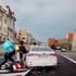 VIDEO: Bitka kuriérov na Moste SNP v Bratislave: Uprostred premávky lietali päste aj kopance