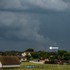 Českom s zrejme prehnalo tornádo. Tisíce domácností zostali bez prúdu
