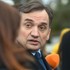 Poľská prokuratúra žiada európsky zatykač na exministra spravodlivosti Ziobra
