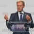 Poľský premiér Tusk ostro kritizuje stretnutie Nawrockého s Orbánom