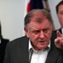 Mečiar tvrdí, že Havel zvažoval zásah armády proti Slovákom. Klaus jeho slová odmieta