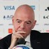 “Upokojte a uvoľnite sa,“ reagoval prezident FIFA na kritiku. Počas tlačovej konferencie sa vyjadril aj na adresu Donalda Trumpa