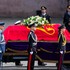 Posledná rozlúčka s kráľom Haraldom V. Oslo zažíva najväčšiu policajnú operáciu v histórii