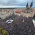 V Prahe proti zrušeniu koncesionárskych poplatkov opäť protestovali tisícky ľudí