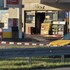 Streľba na čerpacej stanici v Trenčíne: Páchateš vystrelil na budovu a ušiel