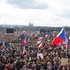 Desaťtisíce ľudí v Prahe protestujú proti krokom Babišovej vlády