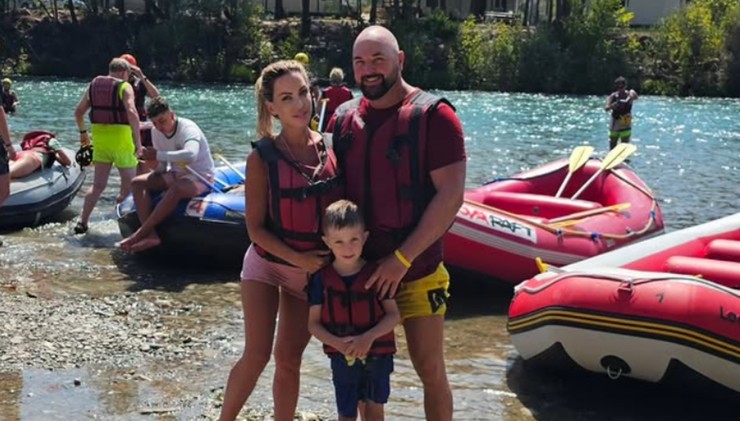 TAKE ME OUT - Simonka (4)