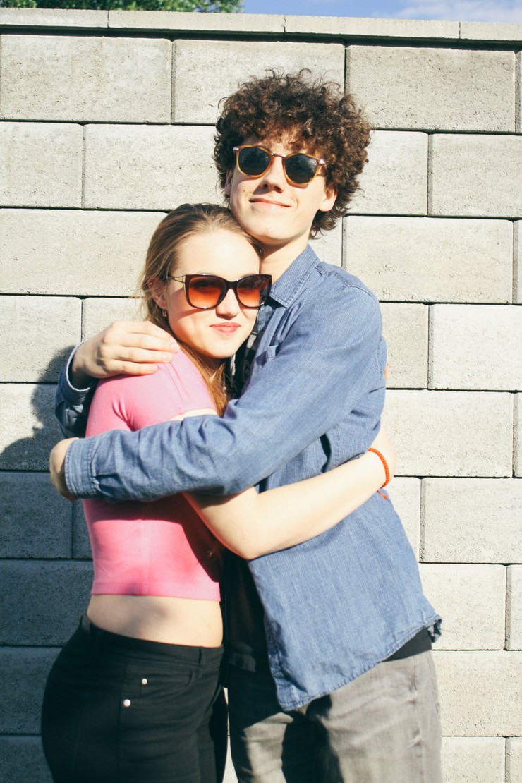 NAŠI - Oliverova frajerka Nina - Laura Petersen