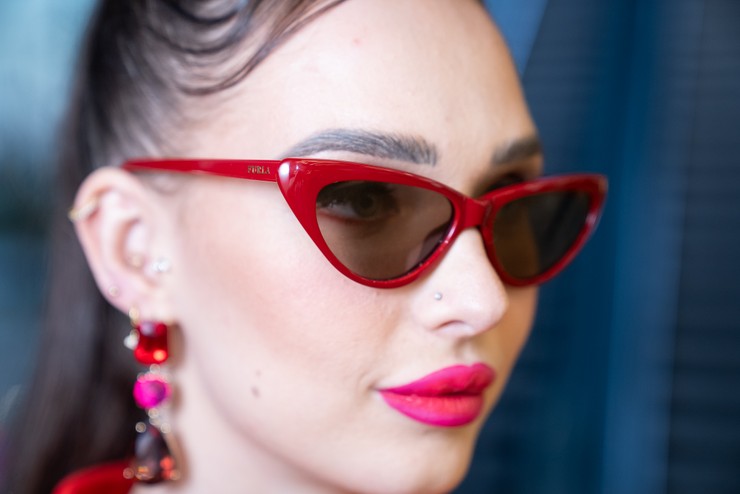 Nákupné maniačky téma 50 odtieňov červenej - Aneta