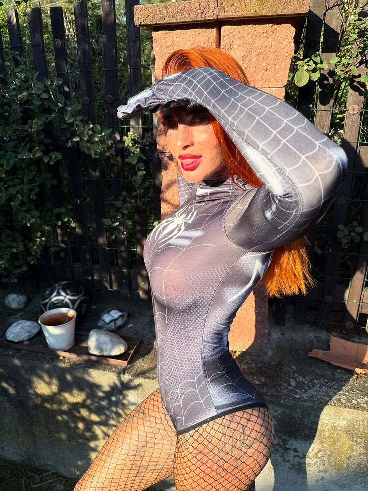 Naked Attraction - známe súťažiace (10)