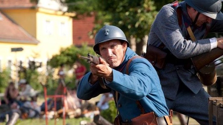 Ján Koleník - První republika, Panelák TV JOJ 1