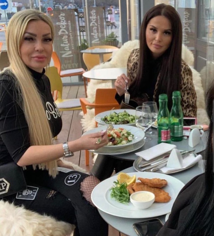 Zuzana Plačková a Jeanette Pivovarči