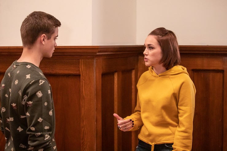 Nový život - Max Bolf a Laura Petersen