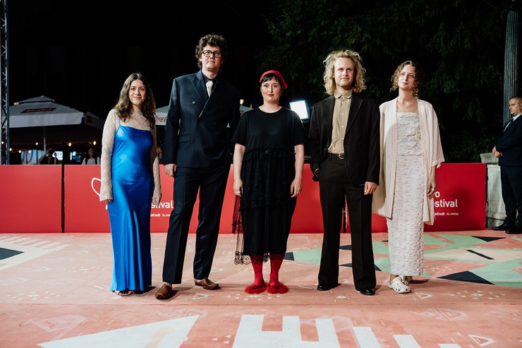 Sarajevo Film Festival 2026 - outfity v bielej farbe
