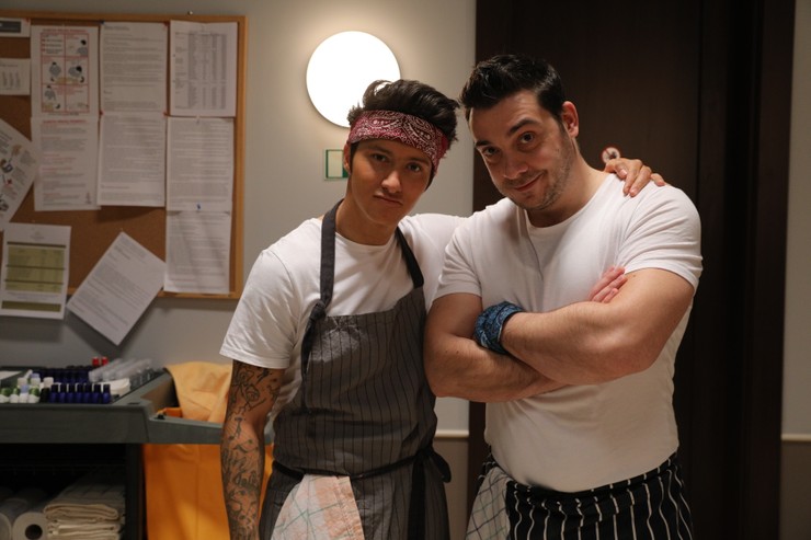 kuchári v seriáli Delukse