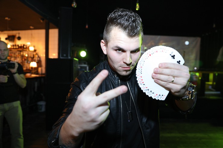 JOJkárska media párty - Kúzelník Tomasiano