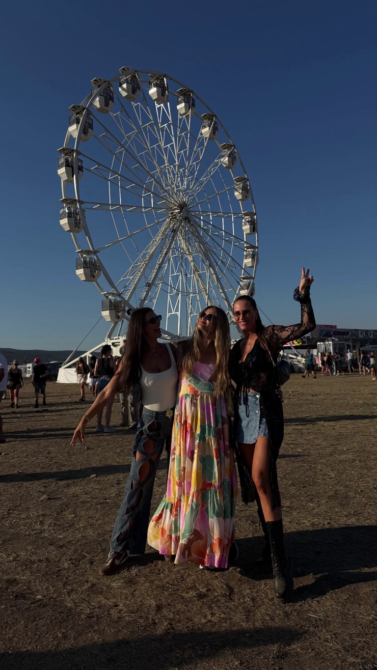 Festival LOVESTREAM - Soňa Skoncová vľavo