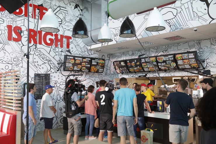 NAŠI - Bego Burger - komparz