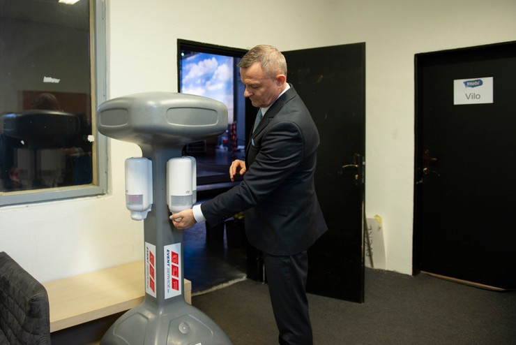 V siedmom nebi - nakrúcanie bez divákov v hľadisku