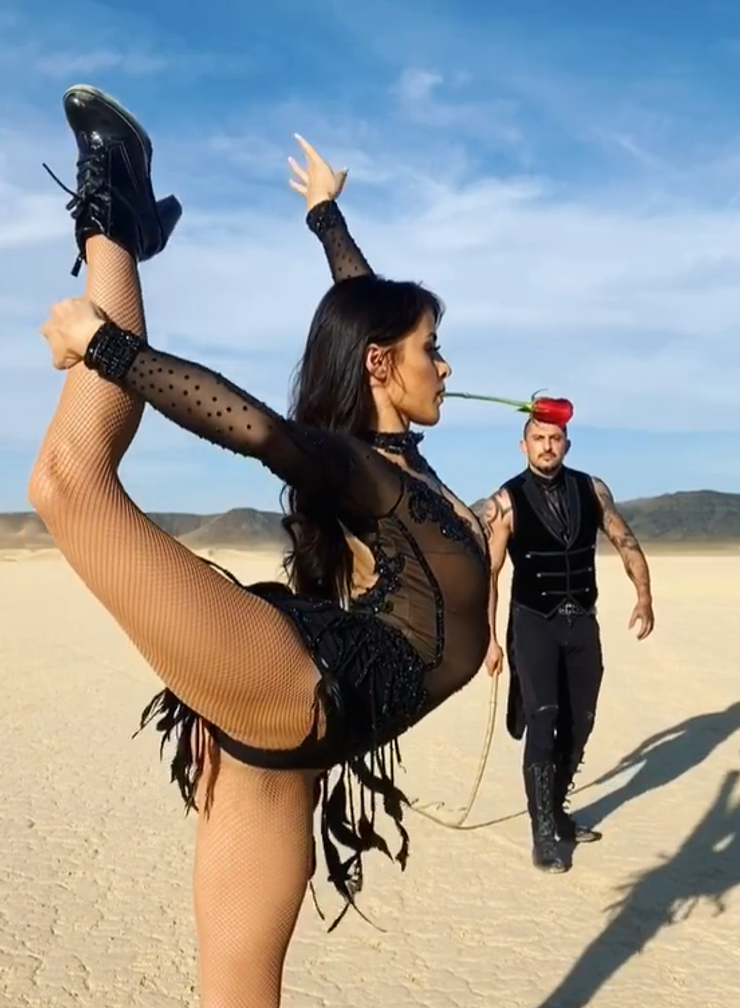 Alexandra z Deadly Games  