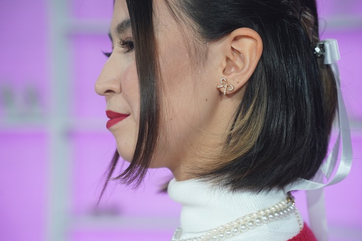 Nákupné maniačky: téma Kardigán - Aisha