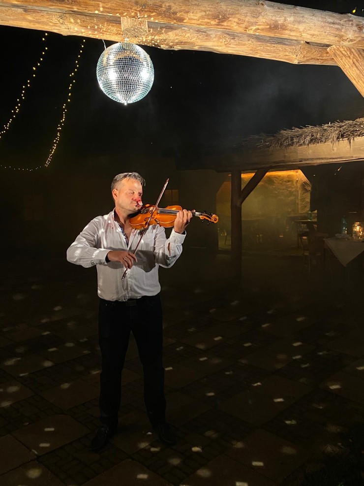 Nakrúcanie klipu ku skladbe Daj pusu od kapely Sokoly