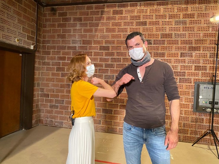 Pomôž susedovi - Táňa Pauhofová a Ján Koleník